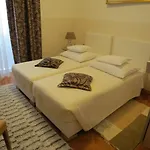 Vrlic Affittacamere 4*