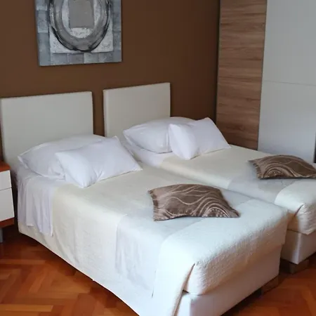 Vrlic Affittacamere 4*