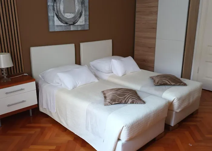 Vrlic Гостевой дом 3*